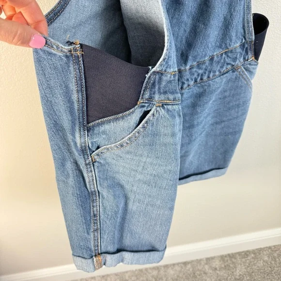 Old Navy Maternity‎ Blue Denim Overall Shorts Women's Size Small - Picture 4 of 6